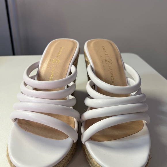 Chinese Laundry White Strappy Women's Sandals, Eleana Wedge - Picture 2 of 7